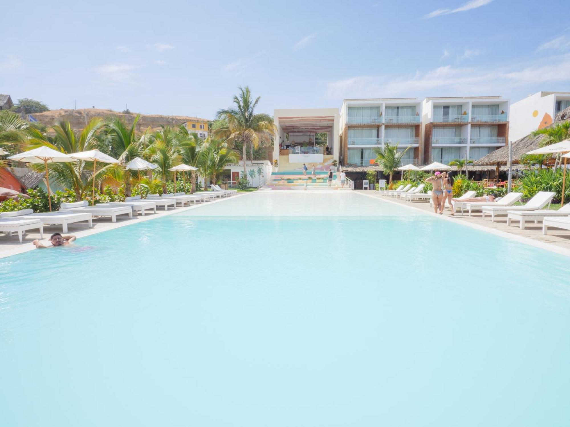 Socialtel Mancora Hotel Kültér fotó